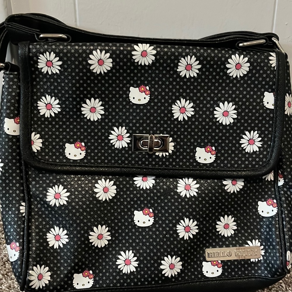 Hello kitty purse.